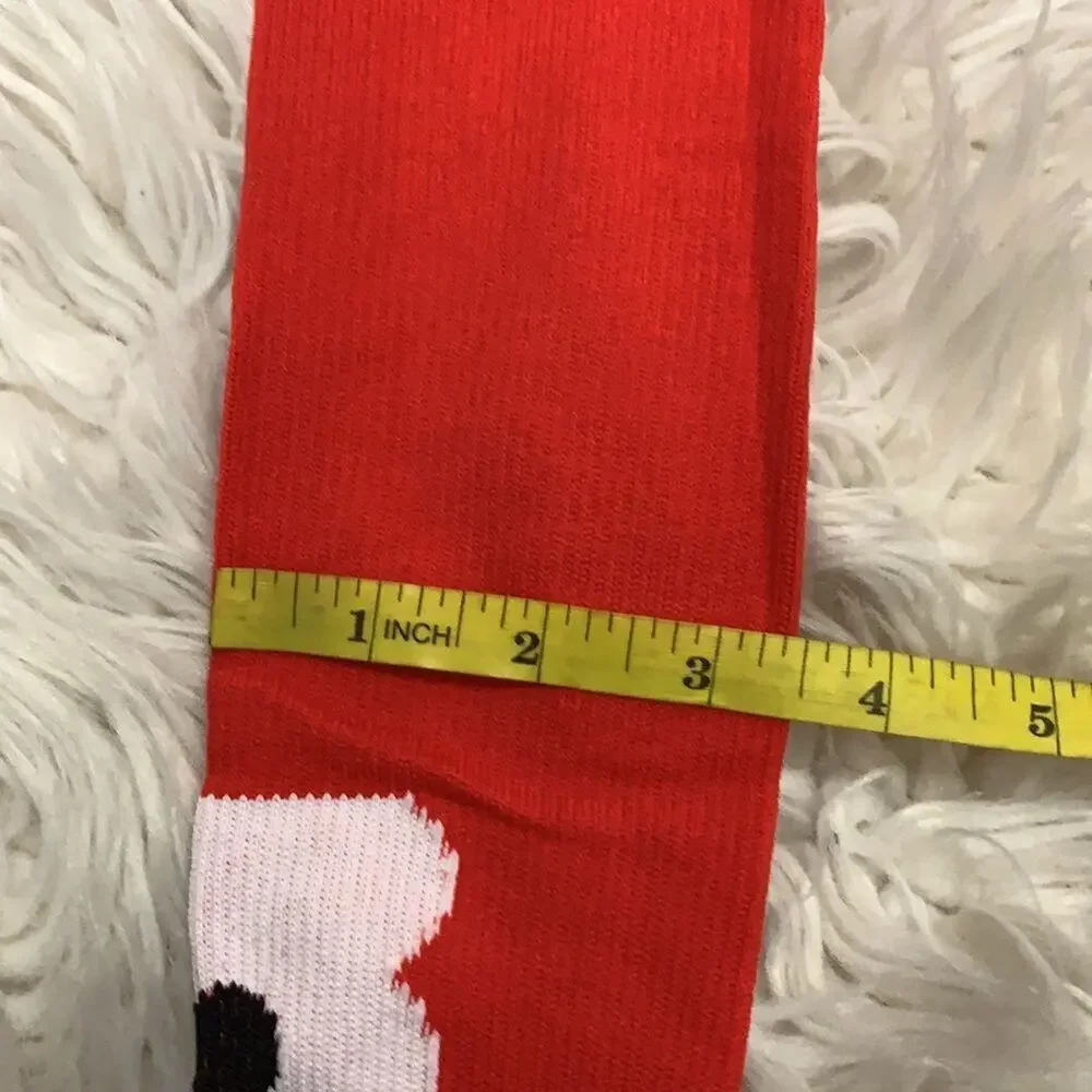 SOCKS CHRISTMAS NWOT SANTA DETAIL‎ 2 PAIRS
